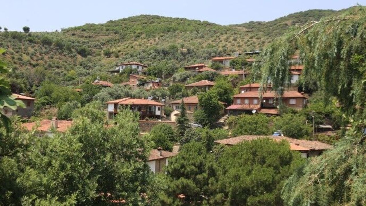 Birgi köyü, 3 bin yıllık tarihiyle 9 medeniyete ev sahipliği yaptı