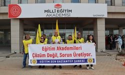 Eğitim Sen’den Milli Eğitim Akademisi protestosu