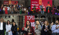 Amed’de Barış Forumu çok dilli konserle sona erdi
