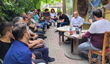 "Kanarya Mahallesi’nde Buluştuk" (Kitap, Eleştiri, Sanat ve Politika)