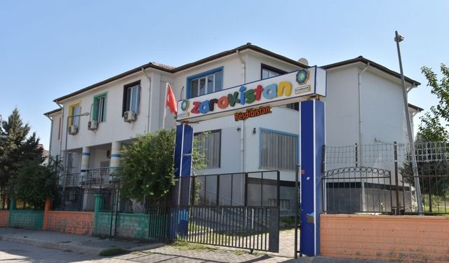 Amed'de Zarokistanlar yeni eğitim dönemine hazır