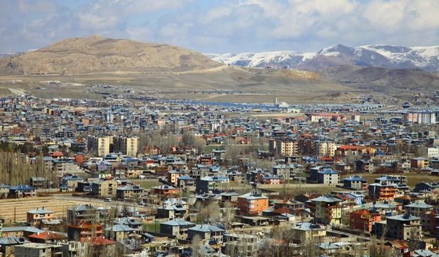 7/24 izlenen Van’da tonlarca uyuşturucu madde trafiği