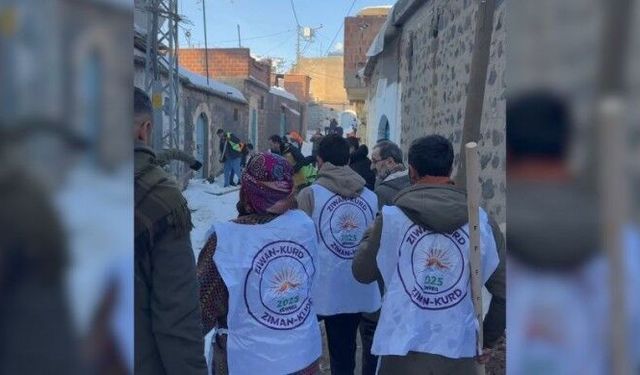 Siverek’te ZIWAN-KURD komünü yolları kardan temizledi