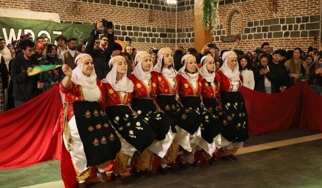 Newroz coşkusu birçok kentte sürüyor