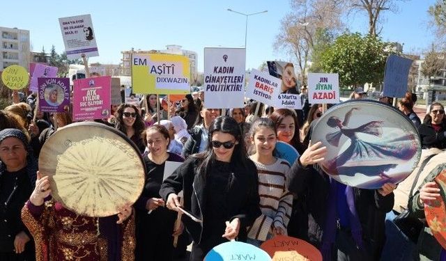 8 Mart Dünya Kadınlar Günü dolayısıyla birçok kentte kutlama
