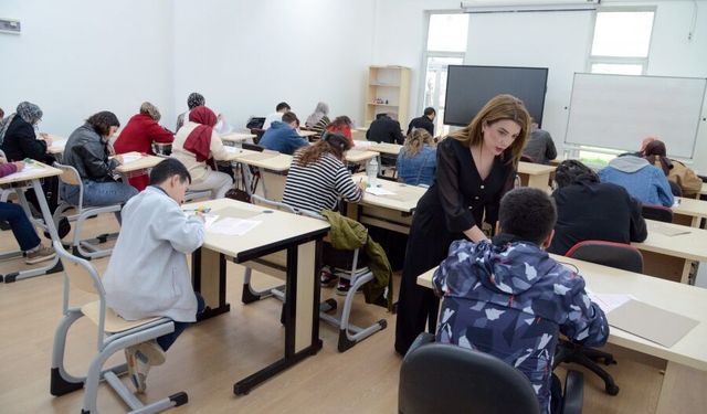 E-KPSS adaylarına hem prova hem moral desteği