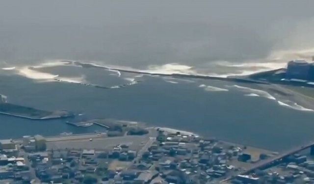 Japonya’da deprem sonrası tsunami