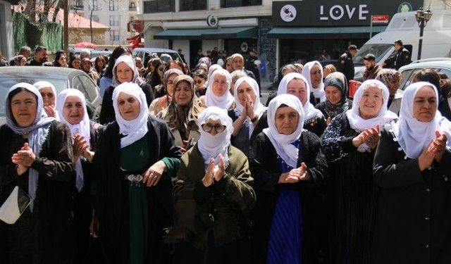 Van ve Bitlis'te Gemlik Yürüyüşü için kadınlar yola çıktı