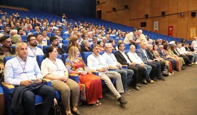 Li Amedê konferansa ziman: Em ê bêtir bi Kurdî bijîn