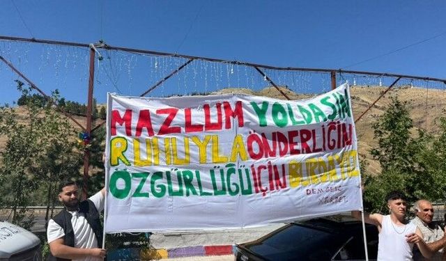 Binler Öcalan’ın özgürlüğü için Amed’e doğru yola çıktı