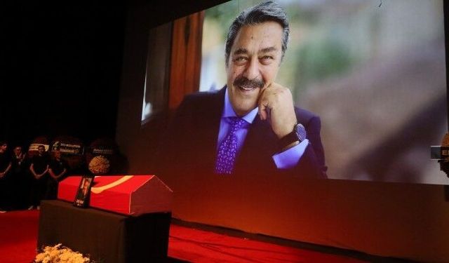Kadir İnanır uğurlandı: Vasiyetin sorumluluğumuzdur