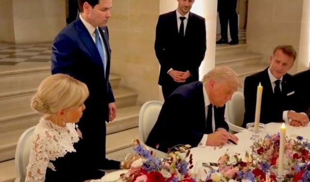 Donald Trump, İran protokolünü imzaladı