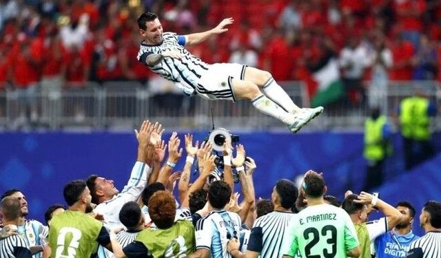 Arjantin Messi’nin katkılarıyla finale yükseldi