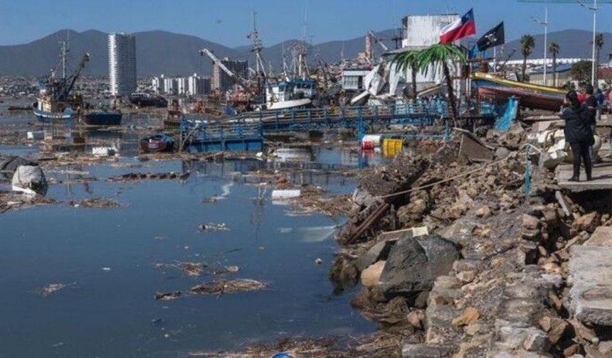 Şili'de 7.5 büyüklüğünde deprem