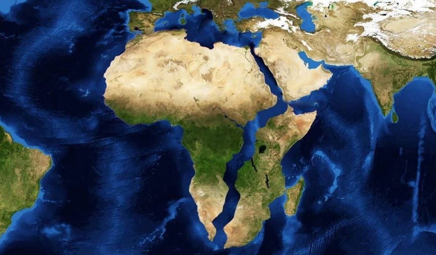 Afrika ikiye ayrılıyor, yeni bir okyanus doğuyor