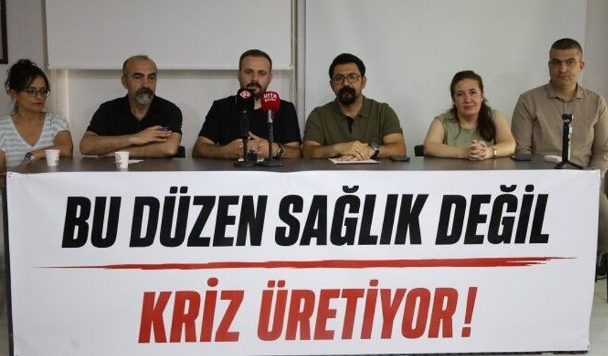 Akın: Krizden çıkışın yolu demokratikleşmedir