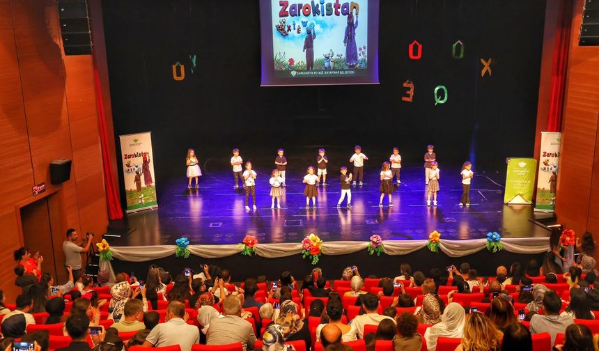 Zarokistan öğrencilerinden renkli yıl sonu etkinliği