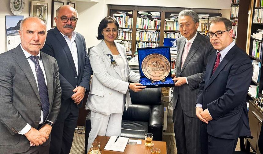 Eş Başkan Sincar’dan Japonya’da Hatoyama’ya diplomatik ziyaret