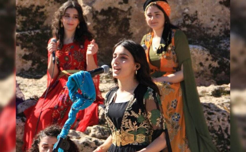 Sarya Ertaş müzik yolculuğunu MA / Fethi Balaman değerlendirdi.