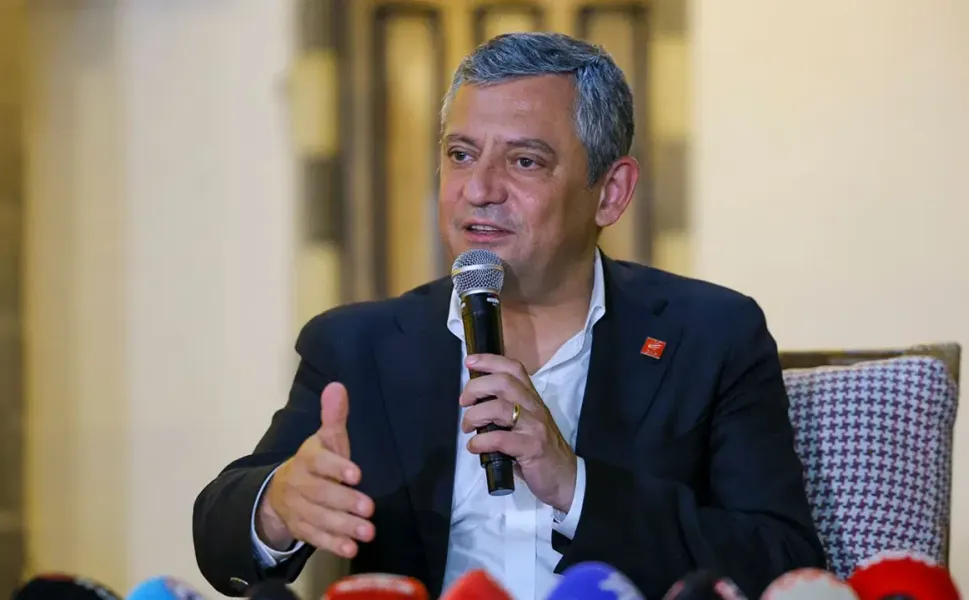 CHP'ye atanan kayyum ‘iktidar yürüyüşünü bırak' diyorsa...