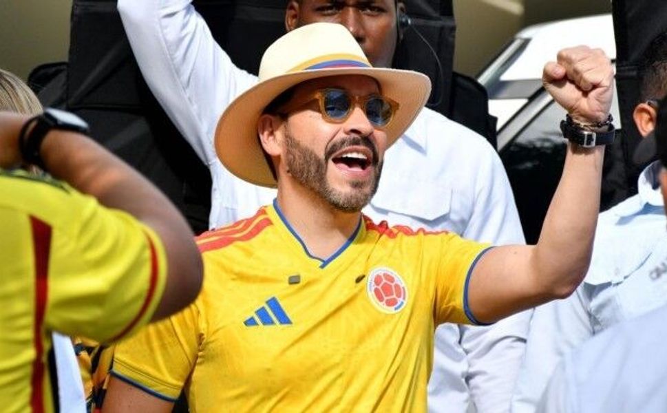 Kolombiya’da seçimi Abelardo de la Espriella kazandı