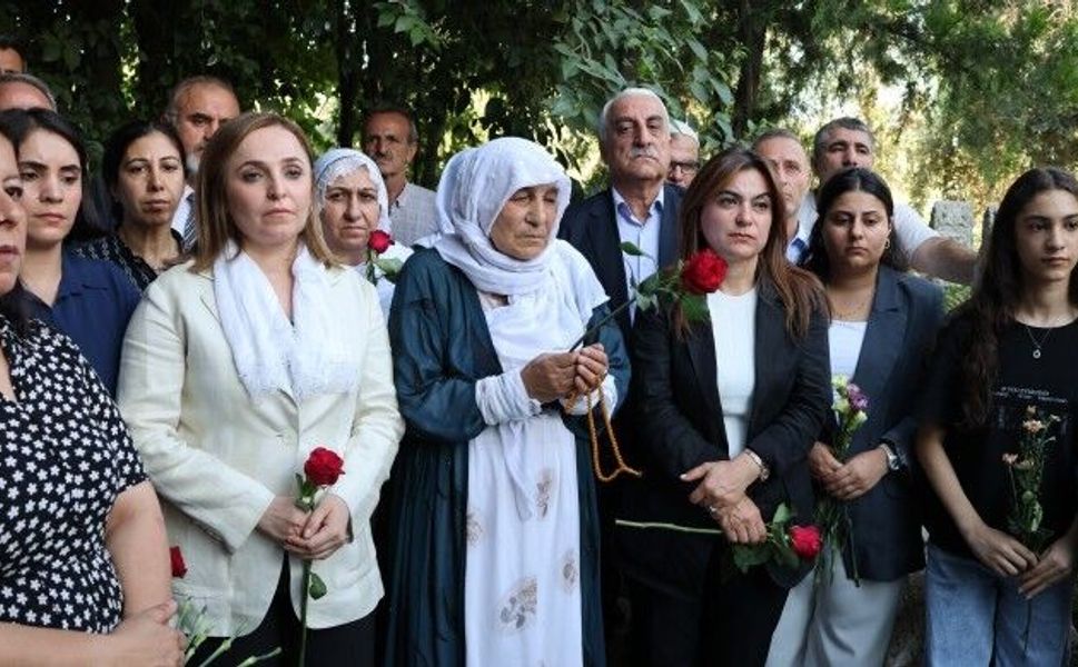 DEP Milletvekili Orhan Doğan mezarı başında anıldı