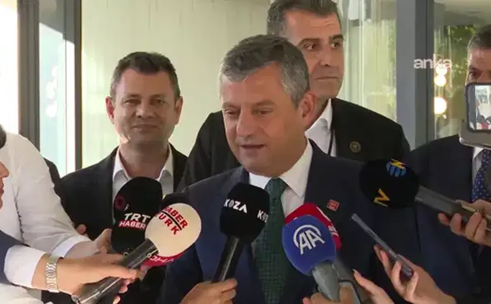 Özel yanıtladı: Yeni Parti ne zaman kurulacak?