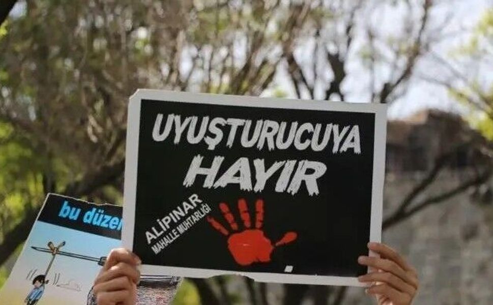 Bağımlılığa karşı çözüm yolu: Toplumsal mücadele