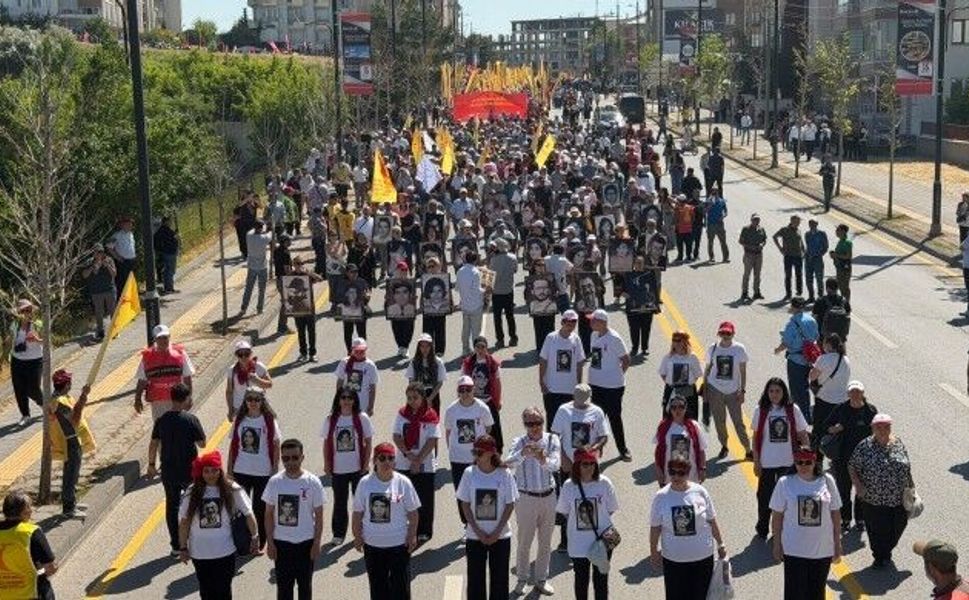 Sivas'ta Madımak anması yürüyüşle başladı
