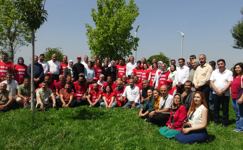 Hesap Bilgisi: B. M. IBAN: TR32 0001 0005 4893 5059 7250 01