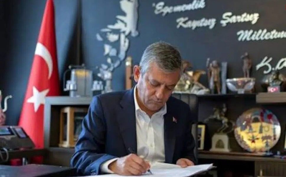 ‘Kaybetmekten bıkanların partisiyiz’