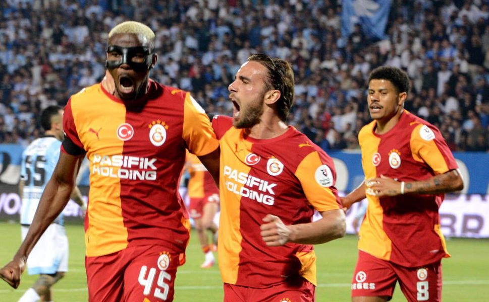 Victor Osimhen yıldızlaştı