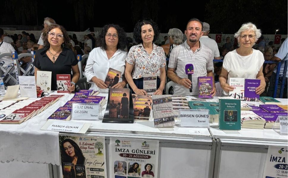 Edremit Kitap Fuarı’nda kadın yazarlar Med Gündem’e konuştu