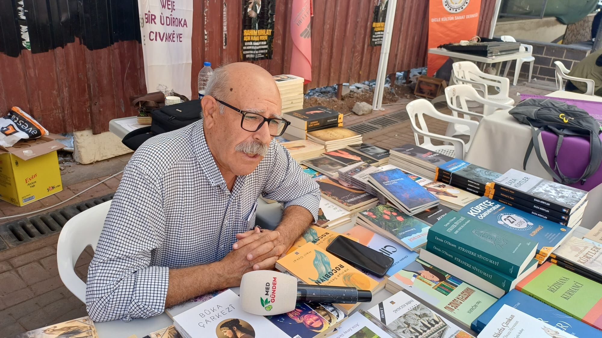 Kürt Edebiyatçılar Derneği Eş Başkanı Hacı Özkal,