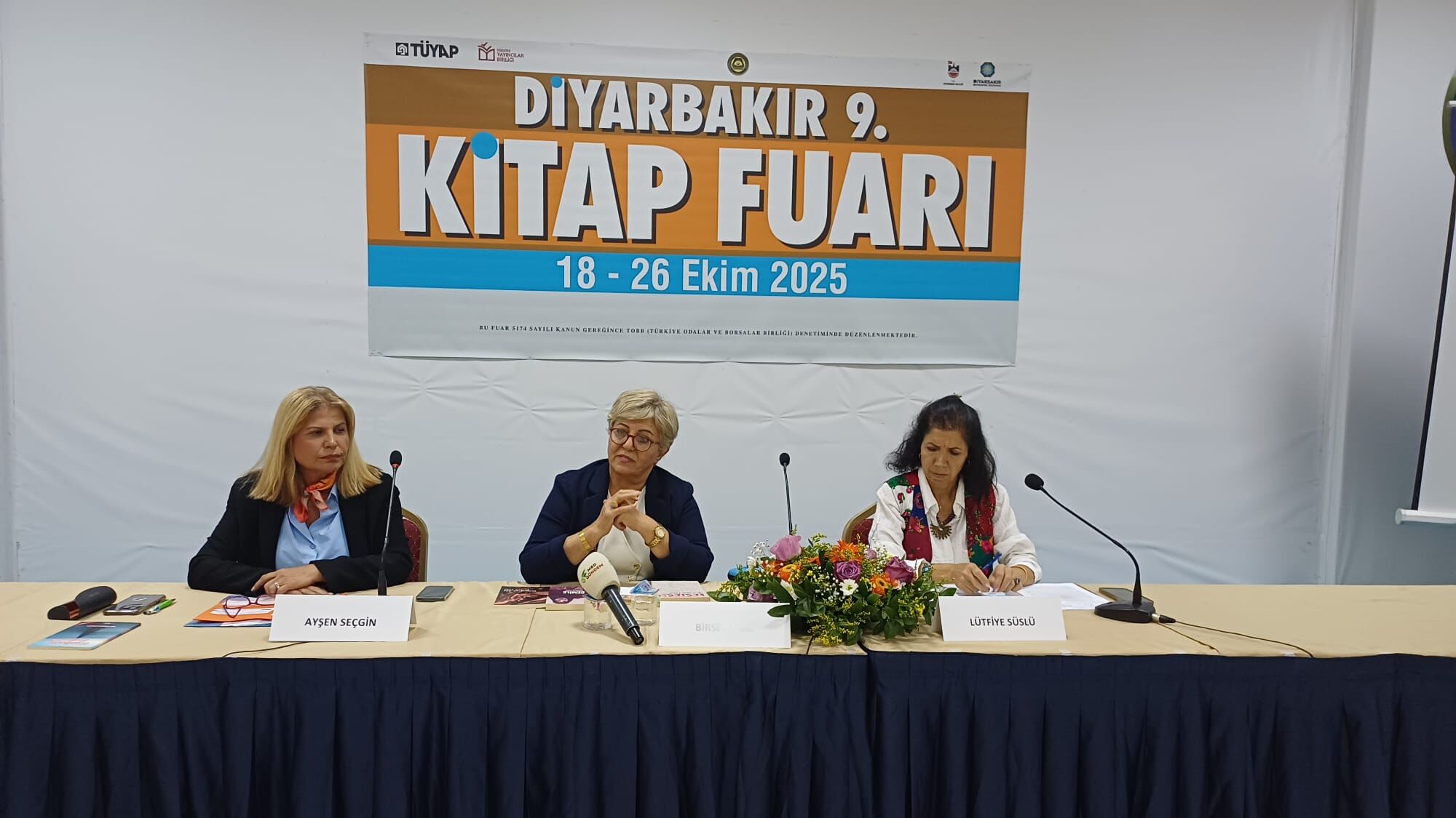 Lütfiye Süslü, Birsen İnal ve Ayşe Erdoğmuş Seçgin