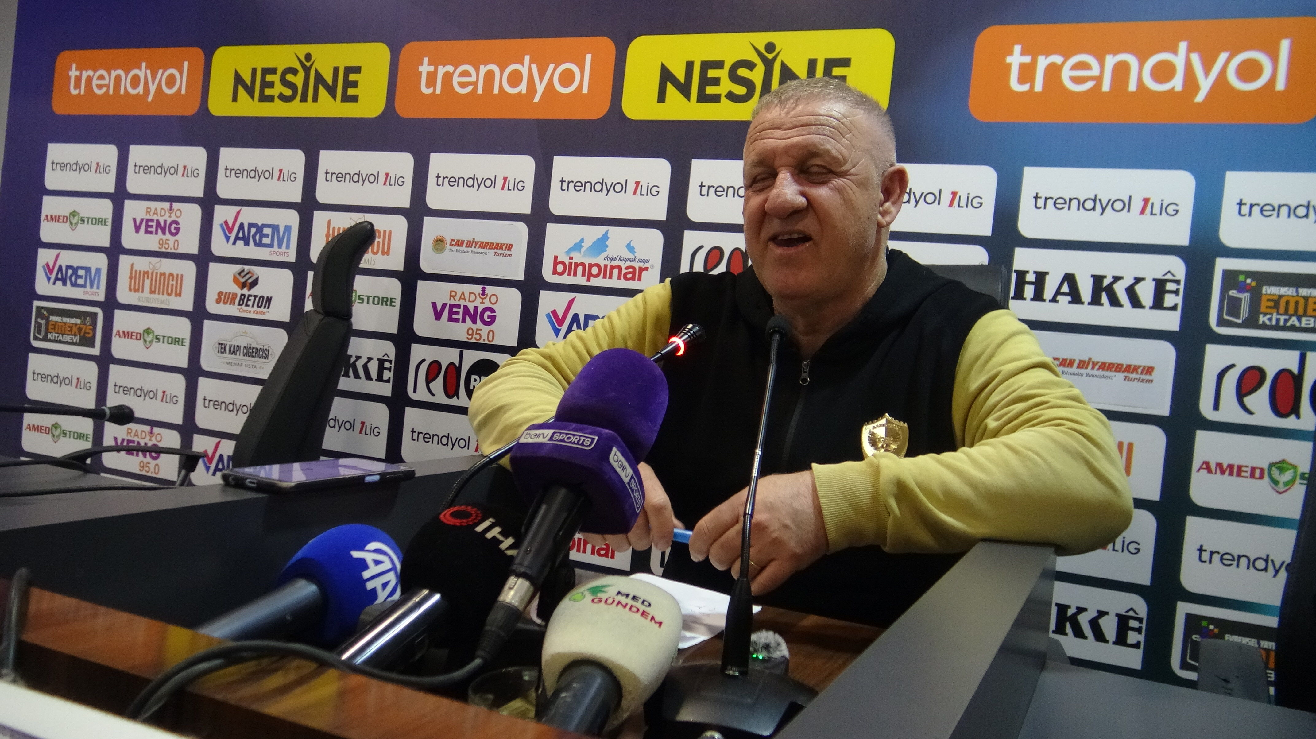 Amedspor Teknik Direktörü Mesut Bakkal